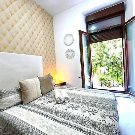 Budget & Lovely Rooms Las Setas Sevilla Exteriör bild